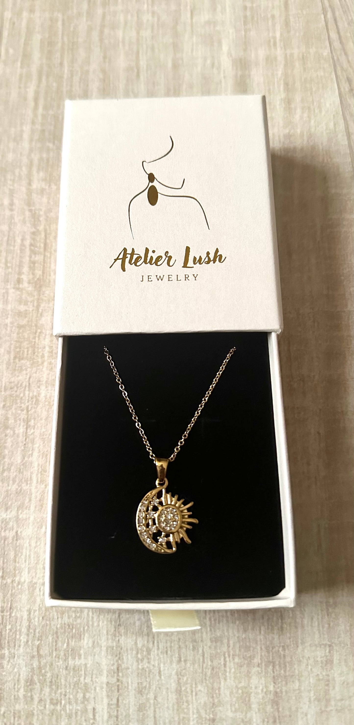Collier Farrah