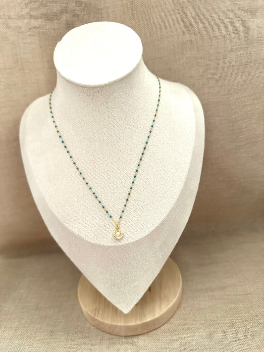 Collier Blue